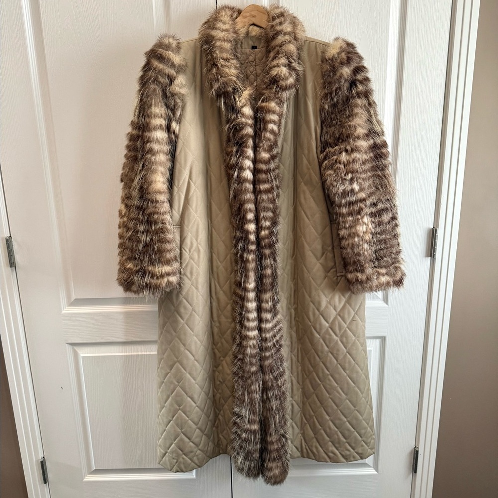 Vintage Raccoon Fur Trim Quilted Coat